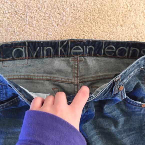 Calvin Klein Jeans - Picture 3 of 3