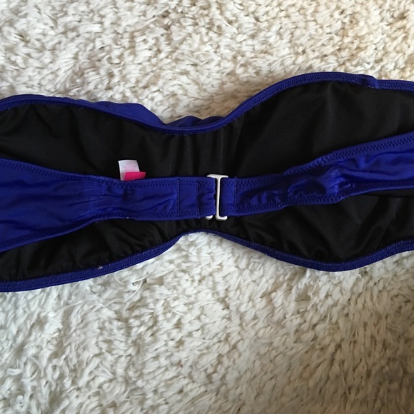 🌟NEEDS GONE🌟 VICTORIAS SECRET BATHING SUIT TOP - Picture 3 of 4