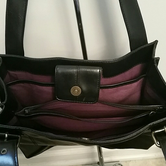 Nine & Company Leather Shoulder Bag - Picture 2 of 4