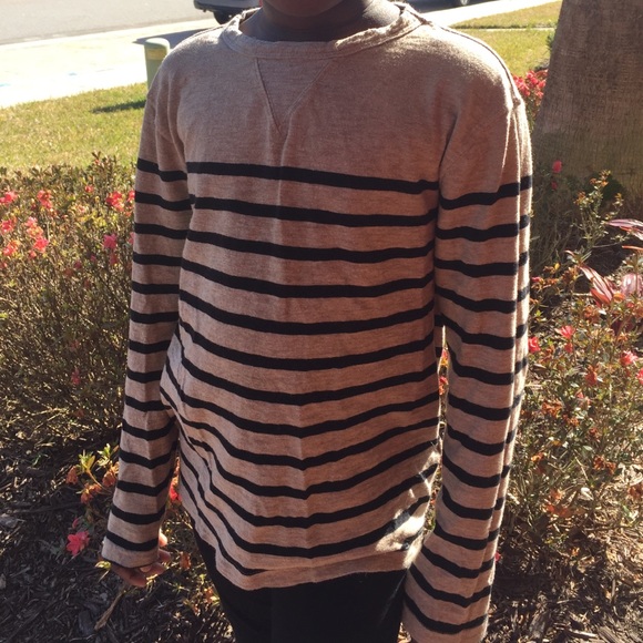 Adorable Gap Kids striped shirt