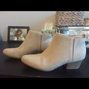 Light tan booties