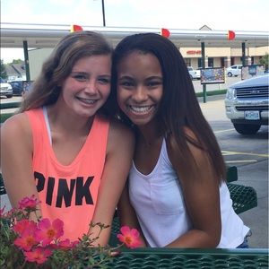 Meet your Posher, Alexis