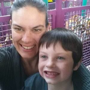 Meet your Posher, Lynn