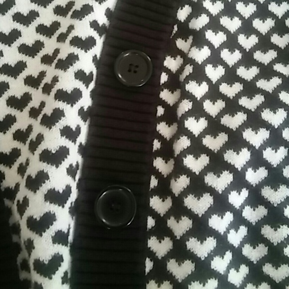 SOLD CJ Banks Heart Cardigan - Picture 2 of 4