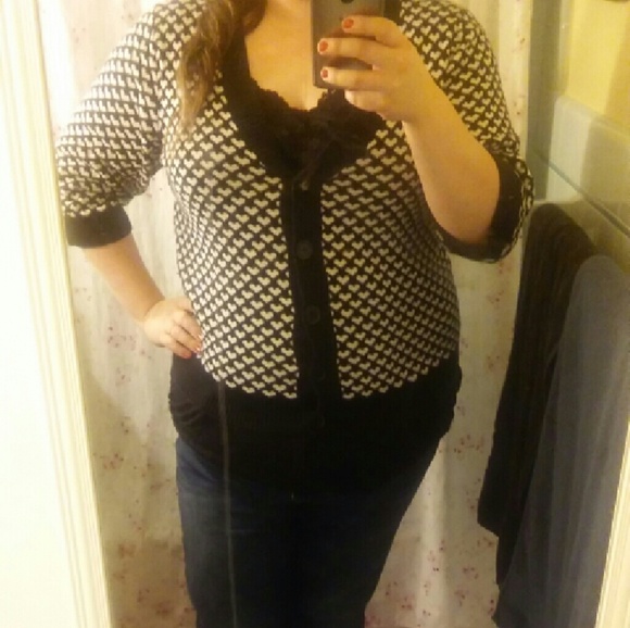 SOLD CJ Banks Heart Cardigan - Picture 3 of 4