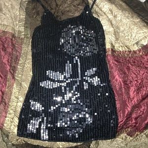 Rose sequence tank