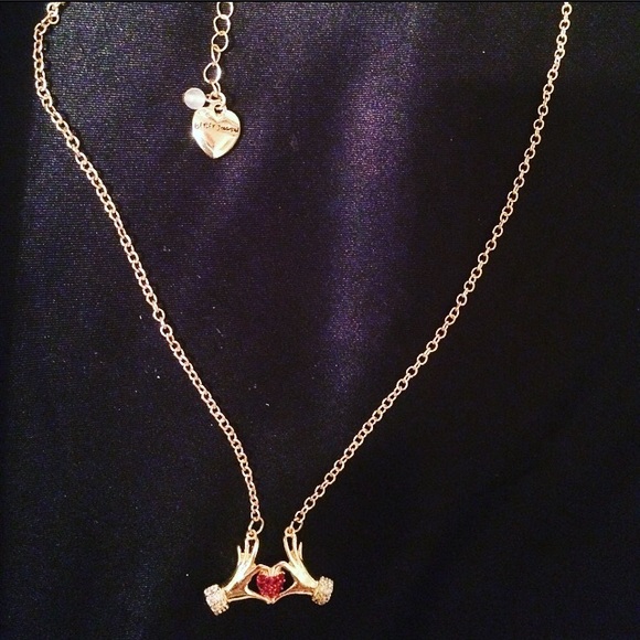 LOWEST PRICE Betsey Johnson Valentine❤️ necklace - Picture 2 of 4