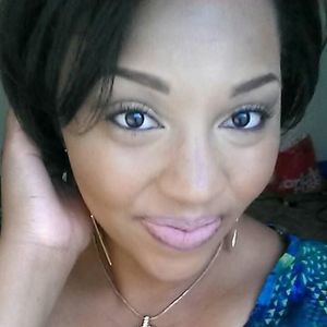 Meet your Posher, Adrienne