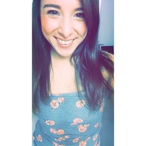 Meet your Posher, Deborah