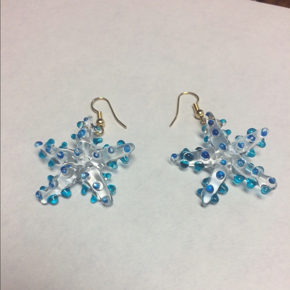 Glass snowflake/ starfish earrings - Picture 1 of 2