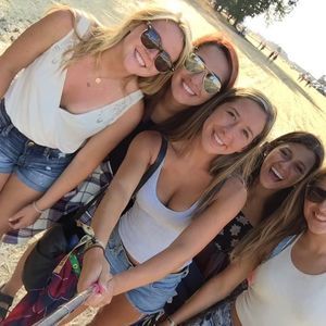 Meet your Posher, Melanie