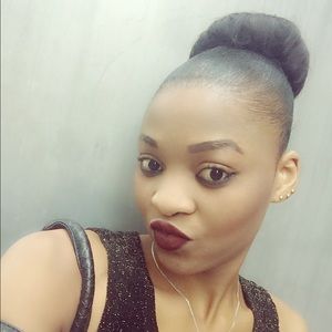 Meet your Posher, Violet