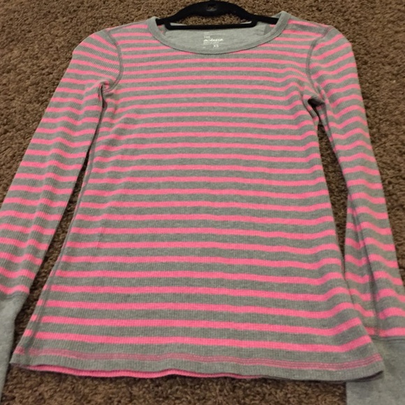 Gap long sleeve shirt