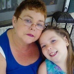 Meet your Posher, Claudia