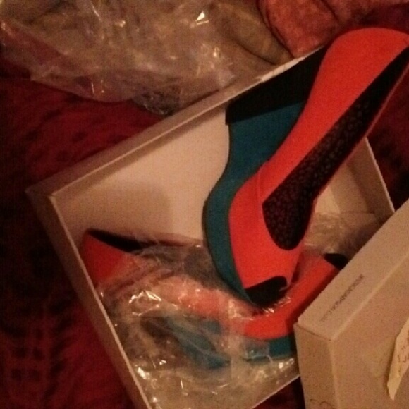 Jessics simpson color block suede peep toe wedges