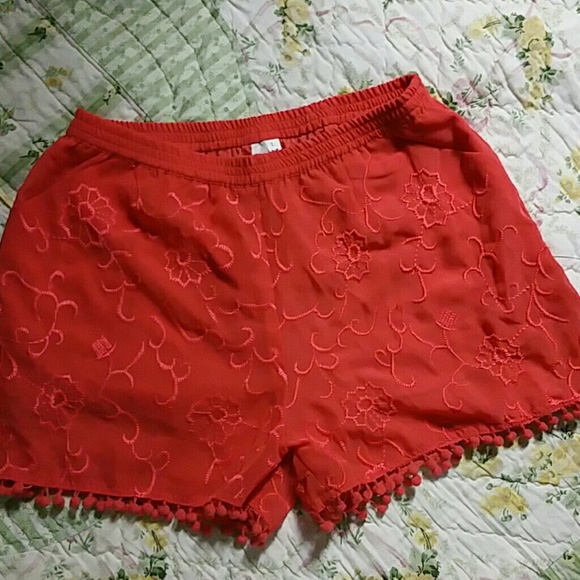 Coral Pom Pom shorts - Picture 1 of 3
