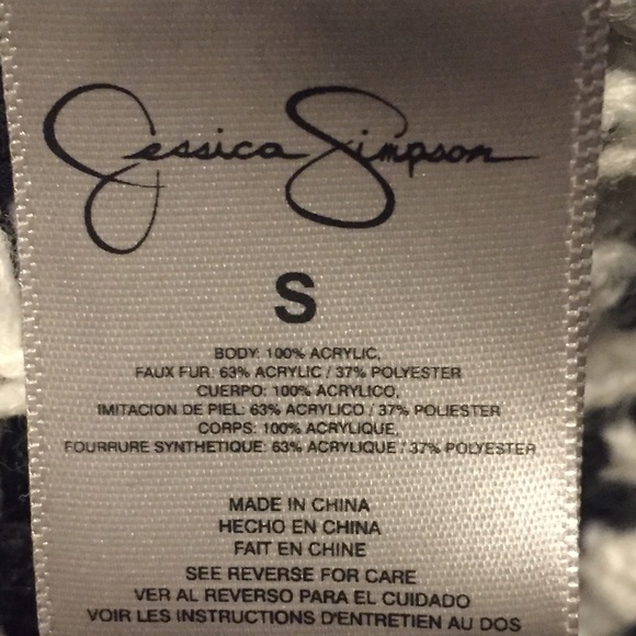 Hooded Sweater Vest - Picture 4 of 4