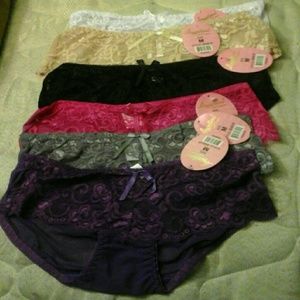 Nwt 6 different color panties  for  @jenn1tenn