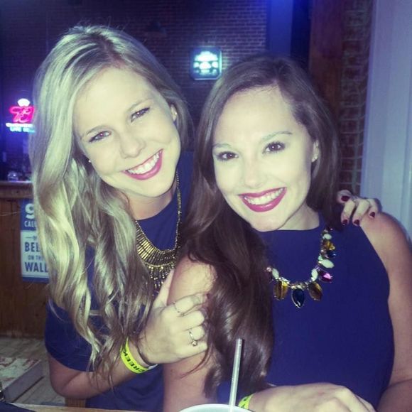 Meet your Posher, Courtney