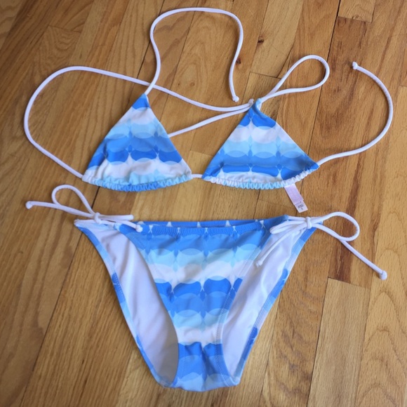 Victoria's Secret Other - Victoria Secret Blue Ombré Circle String Bikini