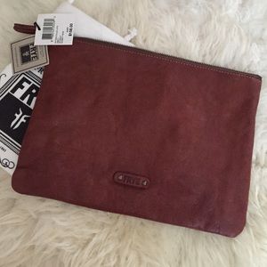 🎉HP🎉 NWT Frye Clutch Cognac Leather