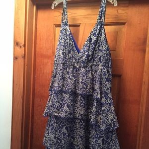 Beautiful Floral mid-length dress!