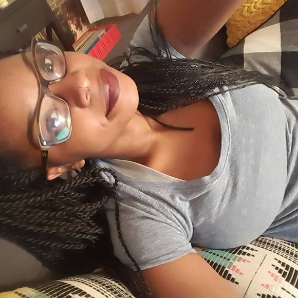 Meet your Posher, Denika