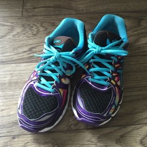 Asics Nimbus 16 👣👣👣