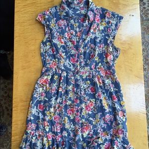 Barely worn Forever 21 long button down shirt