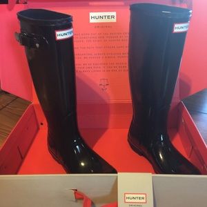 Women's Gloss Black Hunter Boots size 7