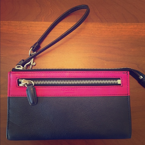 Coach Navy and Fuschia Wristlet