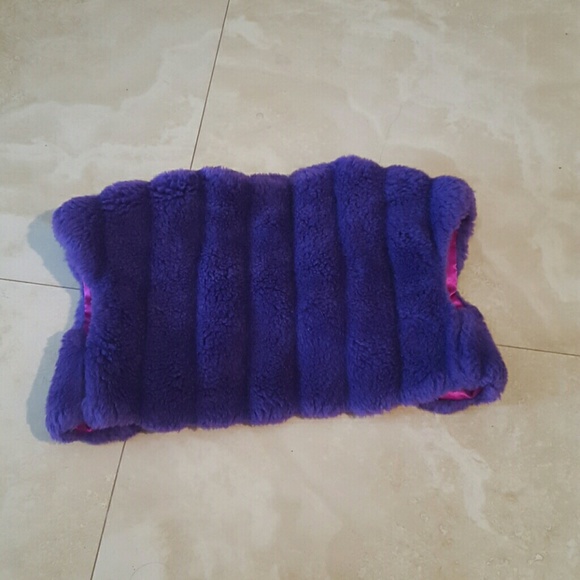 Vest - Picture 4 of 4