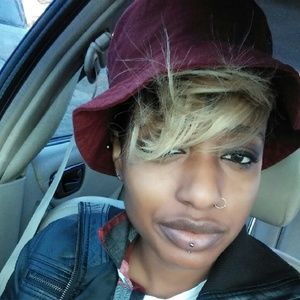 Meet your Posher, Natalai