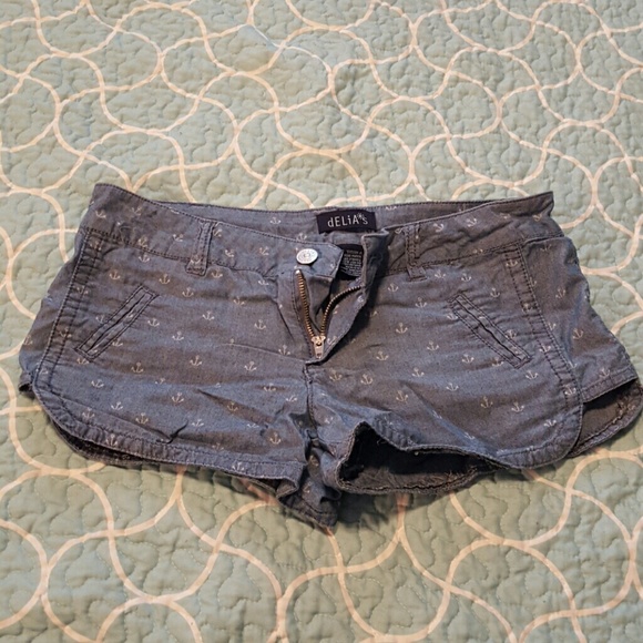 Cotton anchor shorts