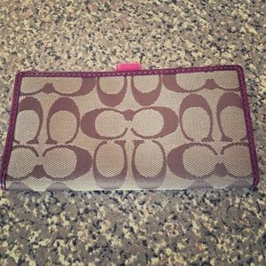 Signature Coach Checkbook Cover