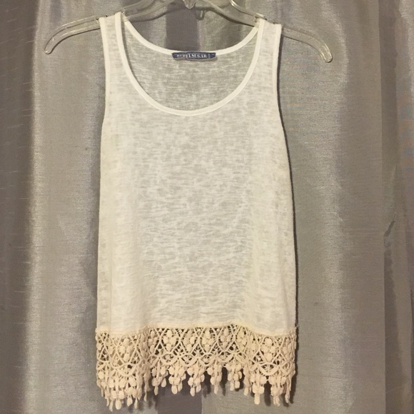 White Tank Top with Cream Lace/Detail on Bottom