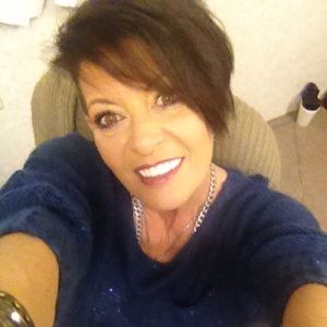 Meet your Posher, Lesley