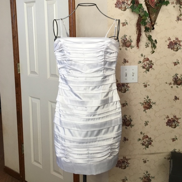 White Cocktail Dress - Picture 1 of 3