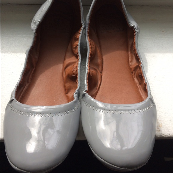 Lucky Emmie grey patent flats