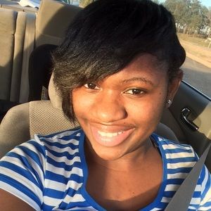 Meet your Posher, Janessa