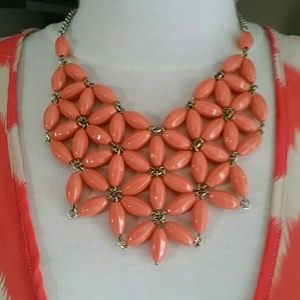 J crew coral colored neckless