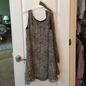 Jones New York vintage animal print 100% silk 10P