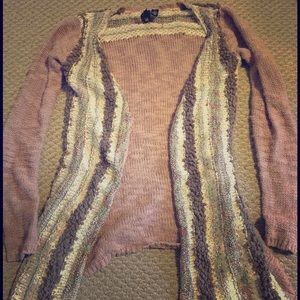 Adorable cardigan from buckle!