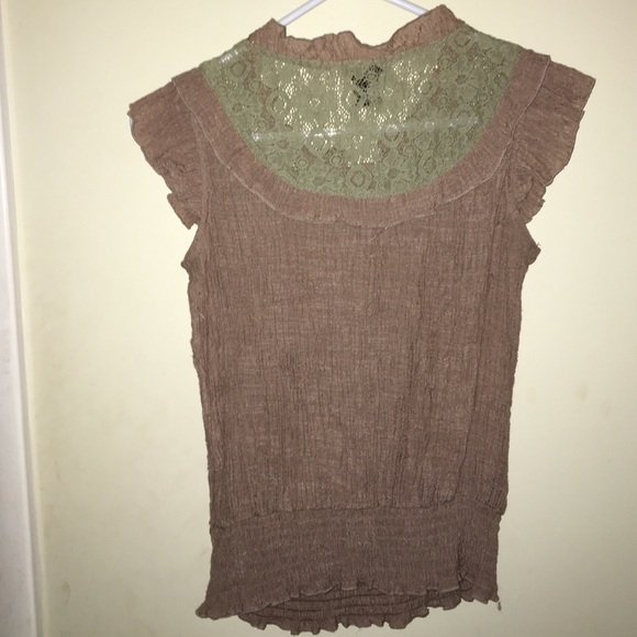 ruffled top - Picture 2 of 2