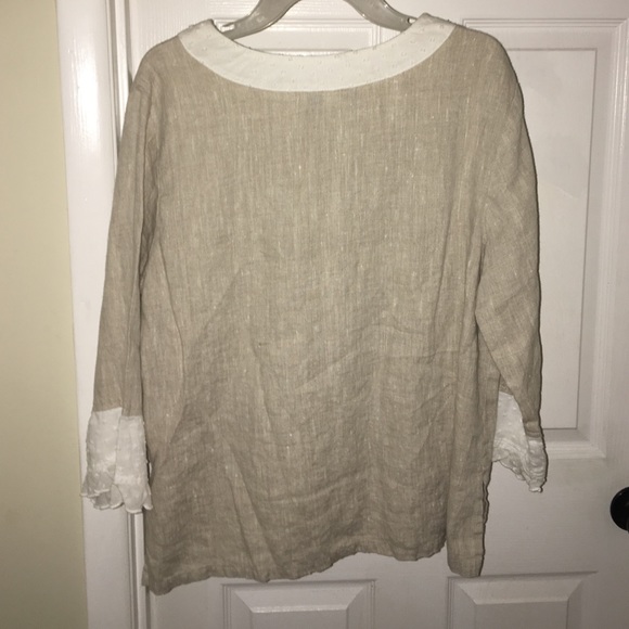 long sleeved khaki and white top - Picture 2 of 2