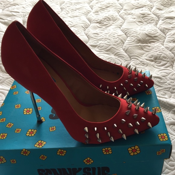 Penny Sue Shoes - Red suede spike stilettos "Danger" Penny Sue Shoes - Red suede spike stilettos "Danger"