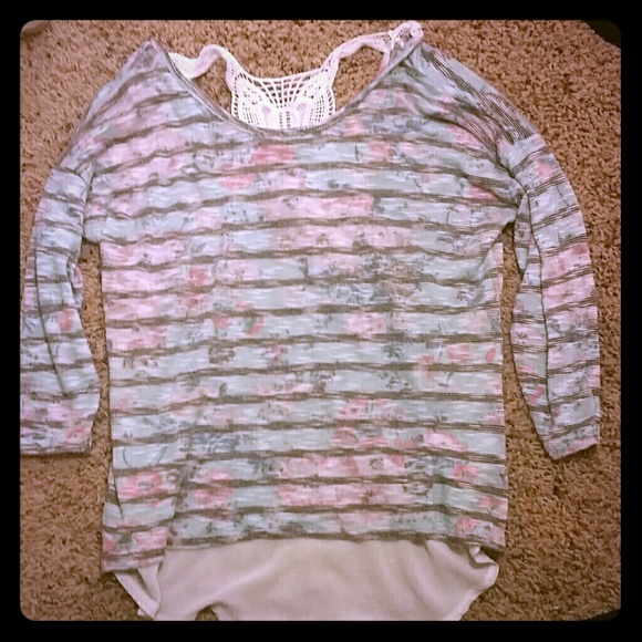 3/4 light weight blouse