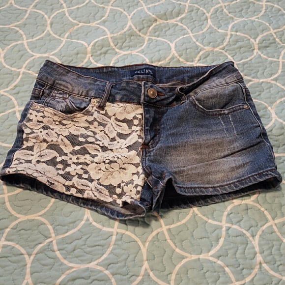 Jean shorts with lace detail