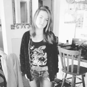 Meet your Posher, Desiree