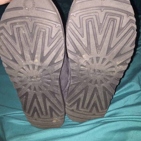 Gray UGGS - Picture 4 of 4